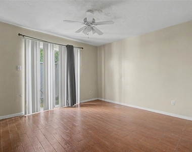 13119 Hollowcreek Park Drive - Photo Thumbnail 14