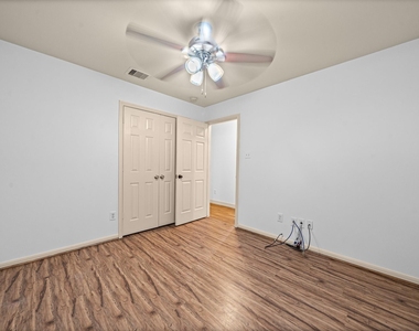 8421 Lawler Street - Photo Thumbnail 25