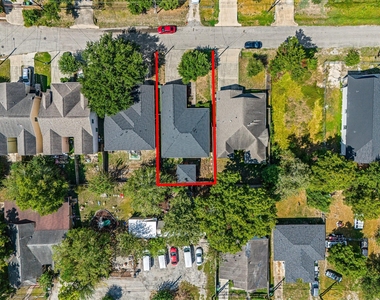 8421 Lawler Street - Photo Thumbnail 37