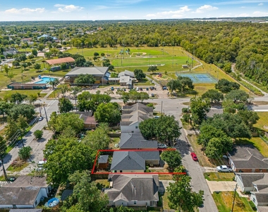 8421 Lawler Street - Photo Thumbnail 35