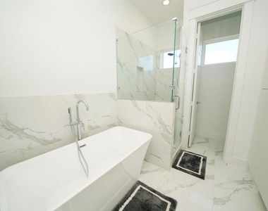4607 Edmund Street - Photo Thumbnail 12