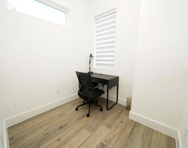 4607 Edmund Street - Photo Thumbnail 7
