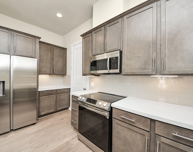 5908 Jasper Jones Way - Photo Thumbnail 12