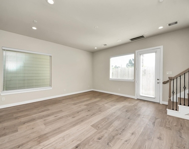 5908 Jasper Jones Way - Photo Thumbnail 7