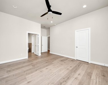 5908 Jasper Jones Way - Photo Thumbnail 15