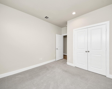 5908 Jasper Jones Way - Photo Thumbnail 21