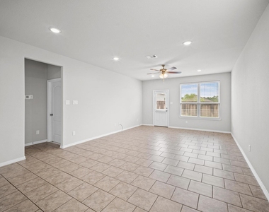 25727 Boxwood Hedge Ln - Photo Thumbnail 8
