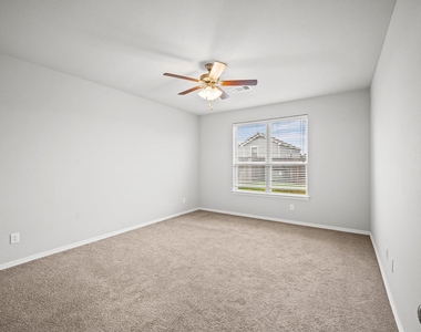 25727 Boxwood Hedge Ln - Photo Thumbnail 11