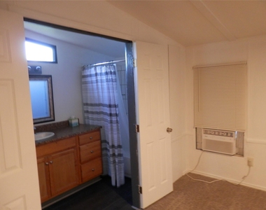 800 29th Street - Photo Thumbnail 4