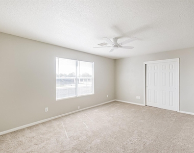 5626 Calm Court - Photo Thumbnail 18