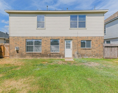 5626 Calm Court - Photo Thumbnail 30