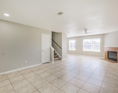 5626 Calm Court - Photo Thumbnail 5