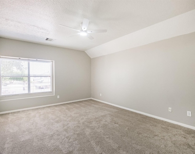 5626 Calm Court - Photo Thumbnail 19