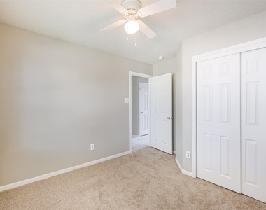 5626 Calm Court - Photo Thumbnail 26