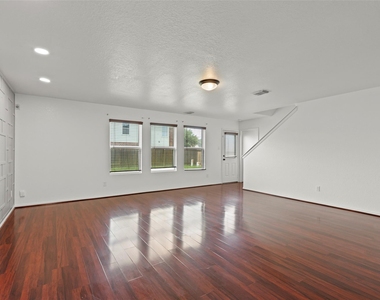 20114 Windystone Drive - Photo Thumbnail 5