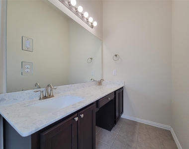 5106 Eagle Falls Lane - Photo Thumbnail 30
