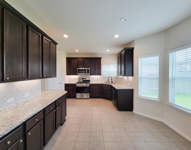 5106 Eagle Falls Lane - Photo Thumbnail 13