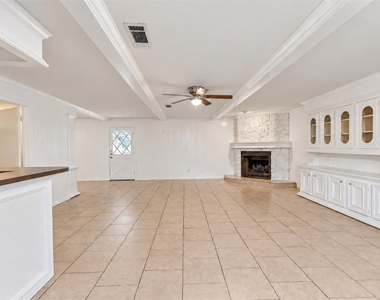 946 Francitas Drive - Photo Thumbnail 3
