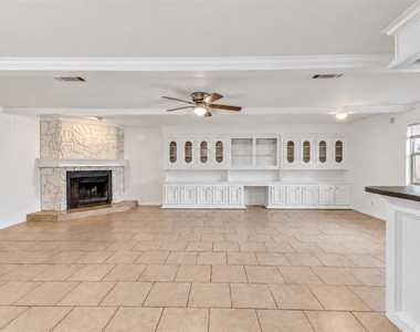 946 Francitas Drive - Photo Thumbnail 1
