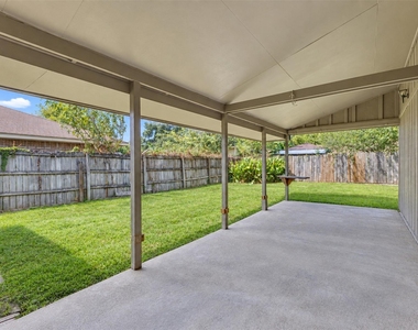 946 Francitas Drive - Photo Thumbnail 17