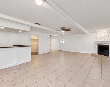 946 Francitas Drive - Photo Thumbnail 14