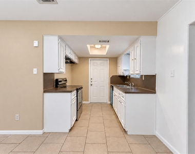 946 Francitas Drive - Photo Thumbnail 22