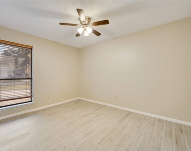 21214 Park Bend Drive - Photo Thumbnail 23