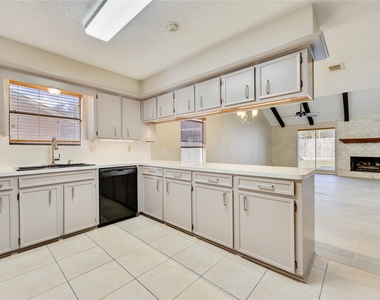21214 Park Bend Drive - Photo Thumbnail 11