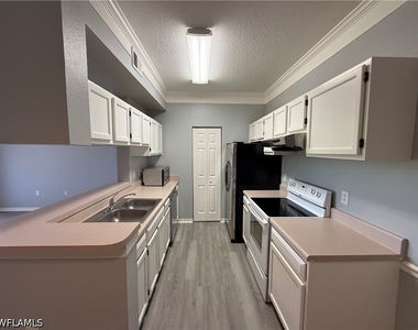 11480 Villa Grand - Photo Thumbnail 3
