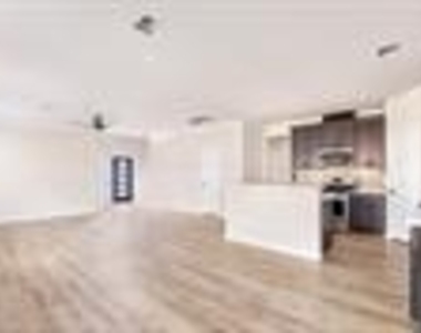 322 Carlos Leal Drive - Photo Thumbnail 11