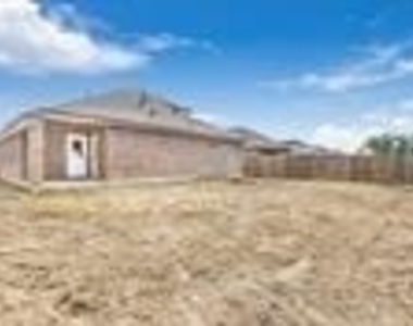 322 Carlos Leal Drive - Photo Thumbnail 21