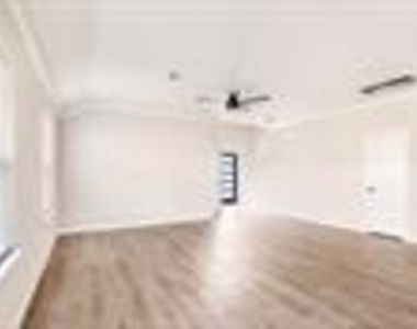322 Carlos Leal Drive - Photo Thumbnail 7