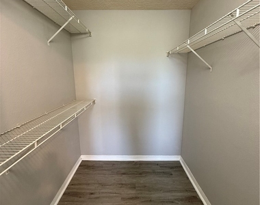 11520 Villa Grand - Photo Thumbnail 5