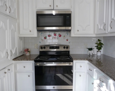 2402 Raymond Street - Photo Thumbnail 5