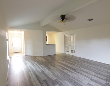 20910 Mount Bauer Drive - Photo Thumbnail 6