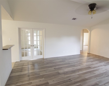 20910 Mount Bauer Drive - Photo Thumbnail 4