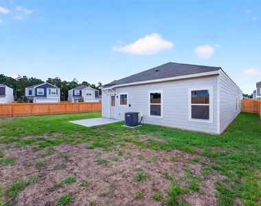 8215 Vanilla Orchid Drive - Photo Thumbnail 26