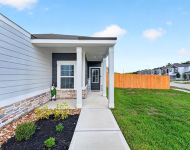 8215 Vanilla Orchid Drive - Photo Thumbnail 2
