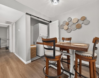 10001 Westpark Drive - Photo Thumbnail 11