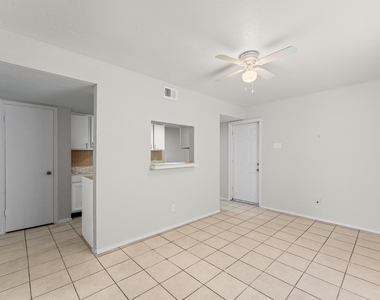 12206 Ormandy Street - Photo Thumbnail 9