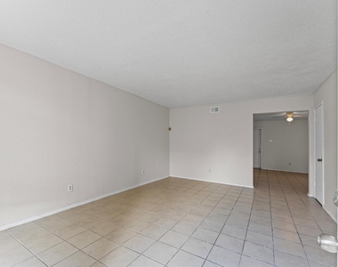 12206 Ormandy Street - Photo Thumbnail 4