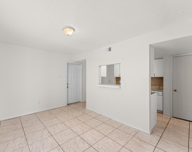 12206 Ormandy Street - Photo Thumbnail 5