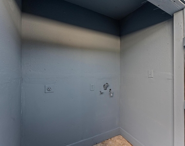 12206 Ormandy Street - Photo Thumbnail 28