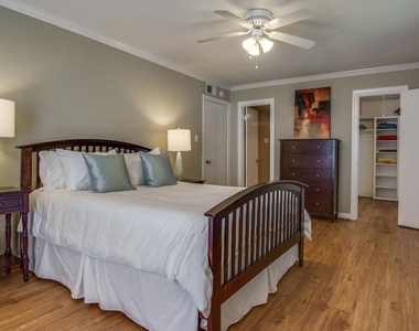10220 Memorial Drive - Photo Thumbnail 5