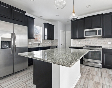 7035 Coneflower Creek Court - Photo Thumbnail 7