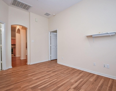 18006 Willow Cliff Lane - Photo Thumbnail 15