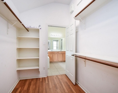 18006 Willow Cliff Lane - Photo Thumbnail 14