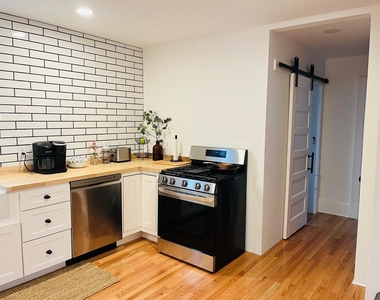 70 Fairmont - Photo Thumbnail 2