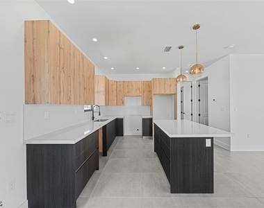 3623 Nw 45th Street - Photo Thumbnail 22