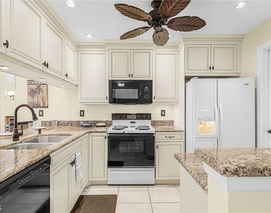 1926 Se 43rd Street - Photo Thumbnail 2